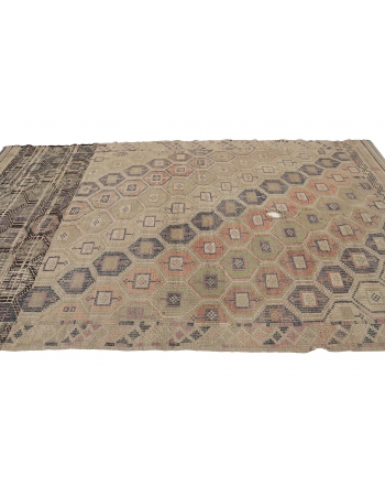 Washed Out Vintage Ebroidered Kilim - 6`3