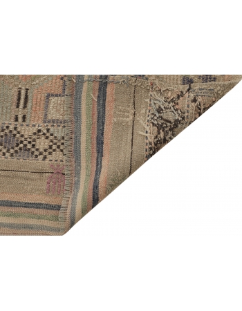 Washed Out Vintage Ebroidered Kilim - 6`3