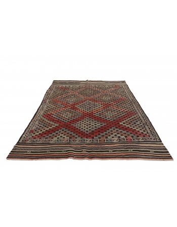 Vintage Embroidered Turkish Kilim Rug - 6`0