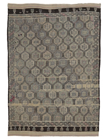 Vintage Decorative Embroidered Kilim Rug - 6`6" x 9`3"