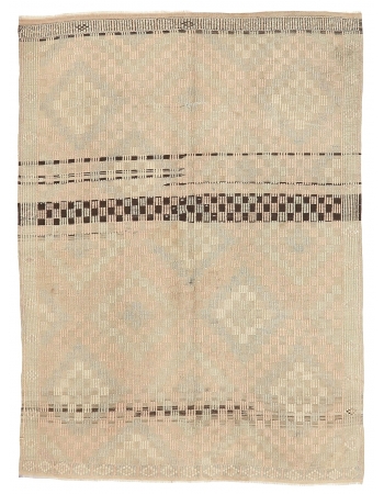 Vintage Washed Out Embroidered Rug - 5`6