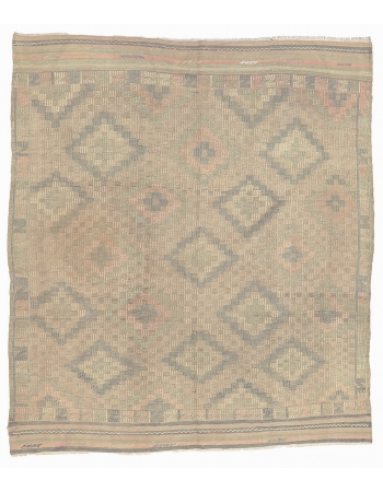 Washed Out Vintage Ebroidered Kilim - 6`10" x 8`1"