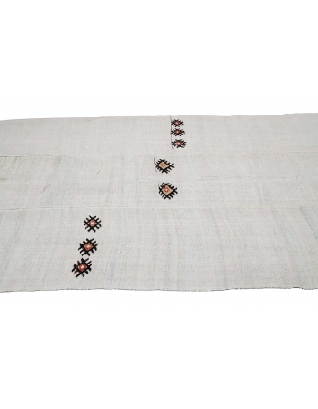 White Vintage Hemp Kilim Rug - 5`4