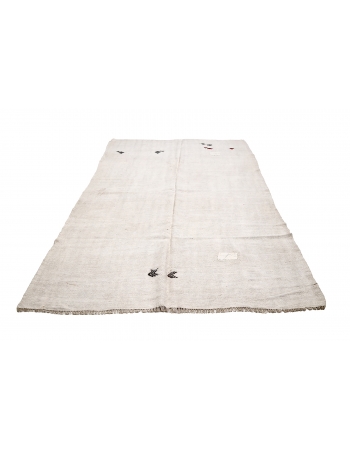 White Vintage Hemp Kilim Rug - 5`9