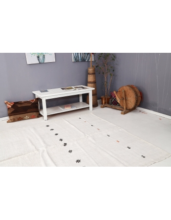 Vintage White Hemp Kilim Rug - 6`5