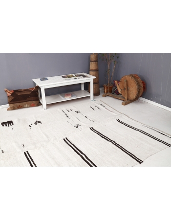 White & Black Vintage Hemp Kilim - 6`7