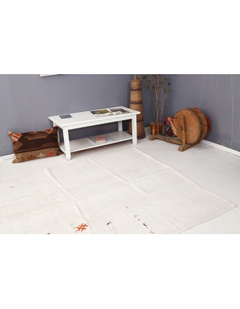 Embroidered White Vintage Hemp Kilim - 6`0