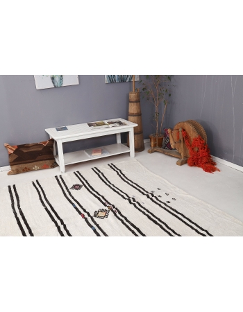 White & Black Vintage Hemp Kilim - 7`5