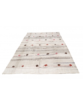 Embroidered Vintage Hemp Kilim Rug - 6`8