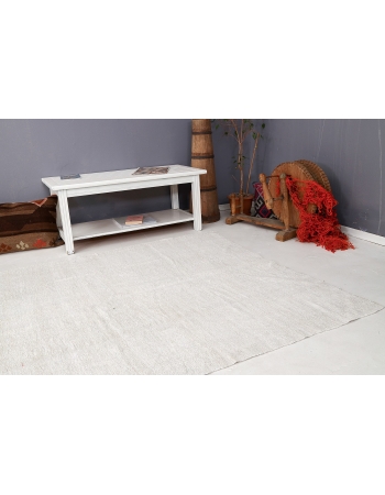 White Vintage Hemp Kilim Rug - 5`4