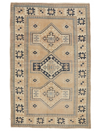 Vintage Washed Out Wool Rug - 6`7