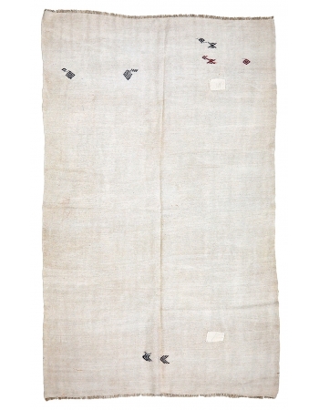 White Vintage Hemp Kilim Rug - 5`9