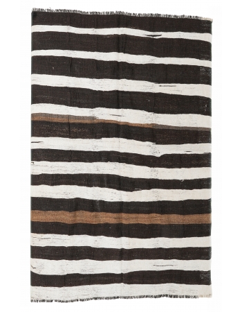 Black White Hemp Kilim Rug - 6`3″ x 8`6″