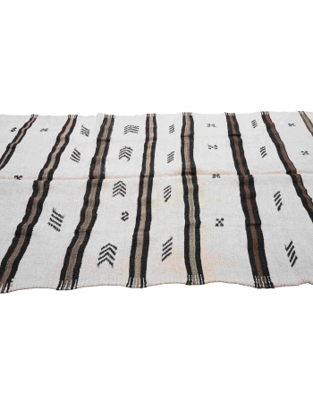 Embroidered Hemp Vintage Kilim Rug - 5`1