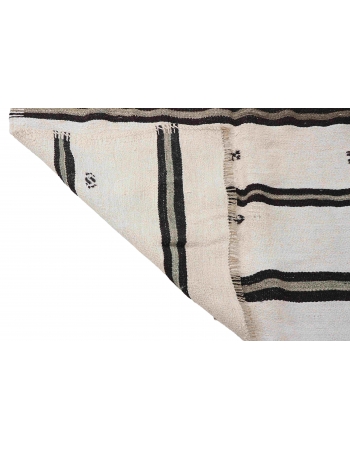 Embroidered Hemp Vintage Kilim Rug - 5`1