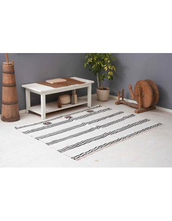 Turkish Vintage Hemp Kilim Rug - 4`7