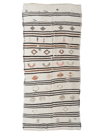 Embroidered Vintage Hemp Kilim Rug - 6`0" x 11`5"
