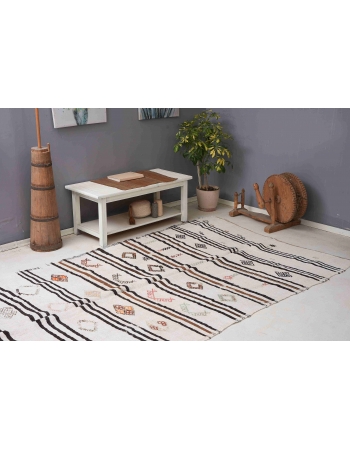 Embroidered Vintage Hemp Kilim Rug - 6`0