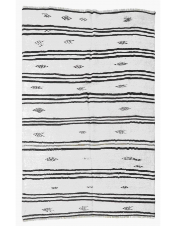 Striped Hemp Vintage Turkish Kilim Rug - 5`8" x 8`10"