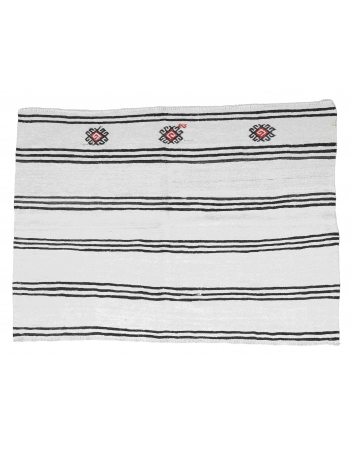 Turkish Vintage Hemp Kilim Rug - 4`7" x 6`2"