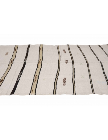 Striped Vintage Turkish Hemp Kilim Rug - 5`1″ x 8`7″