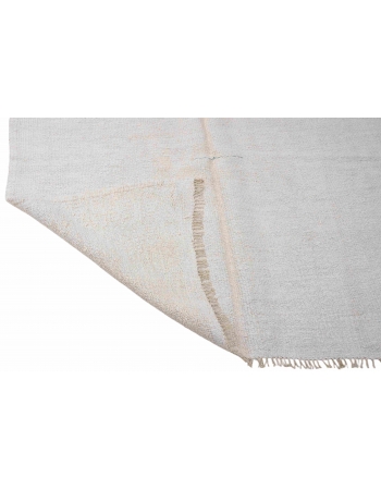 Modern Vintage Hemp Kilim Rug - 4`6″ x 9`10″