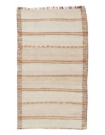 Vintage Small Turkish Kilim Rug - 2`6″ x 4`4″