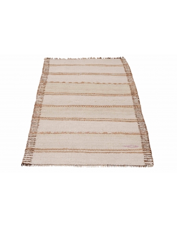 Vintage Small Turkish Kilim Rug - 2`6″ x 4`4″
