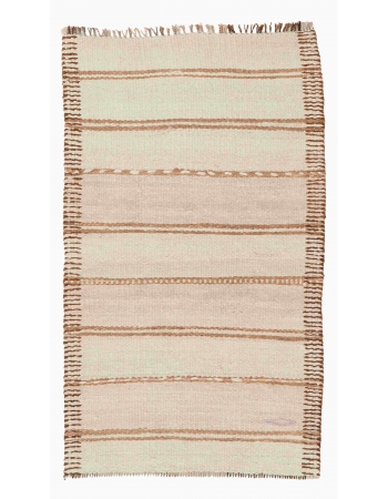 Vintage Small Turkish Kilim Rug - 2`6″ x 4`4″
