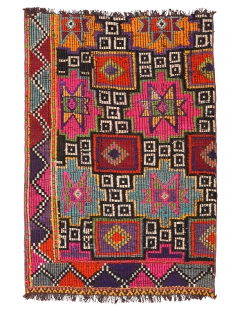 Vintage Embroidered Turkish Kilim Rug - 2`8″ x 4`1″