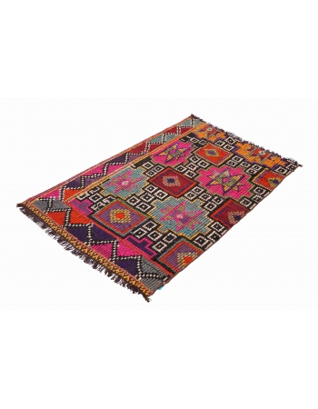 Vintage Embroidered Turkish Kilim Rug - 2`8″ x 4`1″