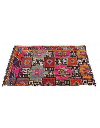 Vintage Embroidered Turkish Kilim Rug - 2`8″ x 4`1″