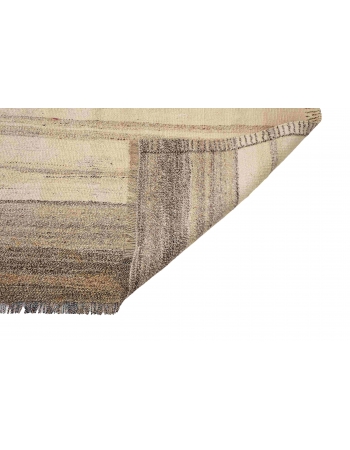 Vintage Modern Decorative Kilim Rug - 5`1″ x 6`1″