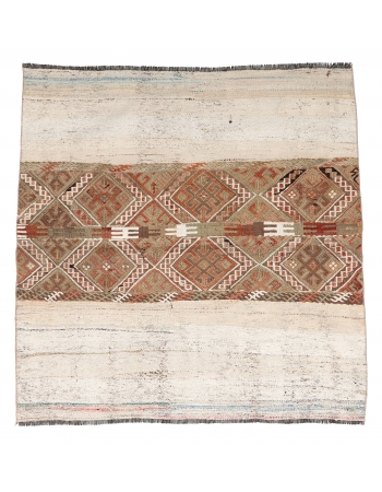 Embroidered Vintage Turkish Kilim Rug - 3`11″ x 4`6″