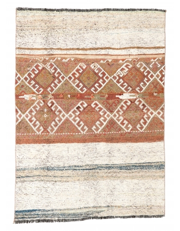 Small Vintage Turkish Kilim Rug - 3`5″ x 4`9″