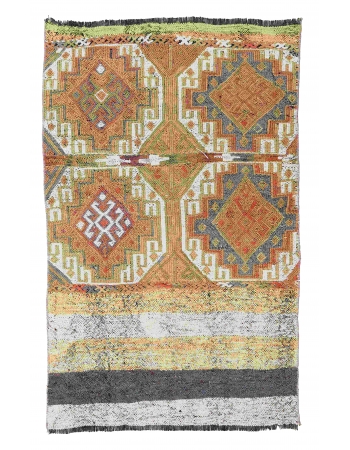 Small Vintage Turkish Kilim Rug - 2`7″ x 4`0″