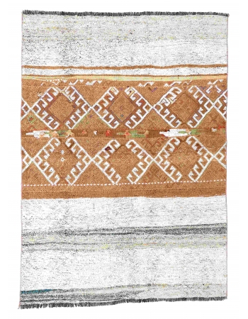 Small Vintage Turkish Kilim Rug - 3`5″ x 4`9″