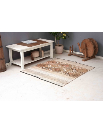 Vintage Washed Out Decorative Rug - 3`11″ x 4`6″