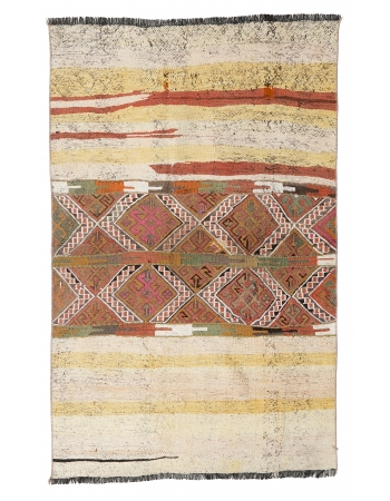 Vintage Decorative Turkish Kilim Rug - 3`2″ x 5`1″