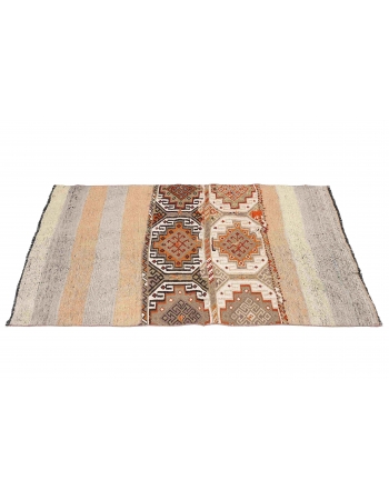 Vintage Washed Out Small Kilim Rug - 3`5″ x 5`5″