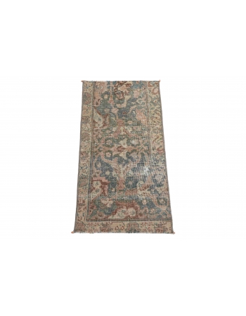 Vintage Mini Rug Fragment - 1`2″ x 2`8″