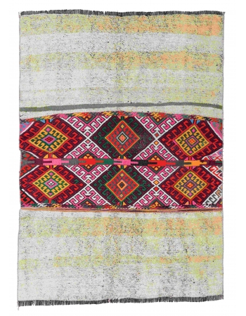 Colorful Vintage Small Kilim Rug - 3`10″ x 5`3″