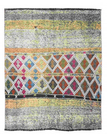 Vintage Small Decorative Kilim Rug - 3`7″ x 4`7″