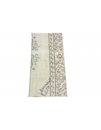 Light Green Vintage Rug Fragment - 1`2″ x 2`9″
