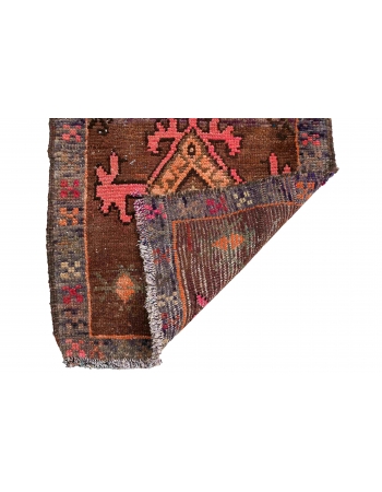Vintage Mini Decorative Rug - 1`9″ x 3`8″