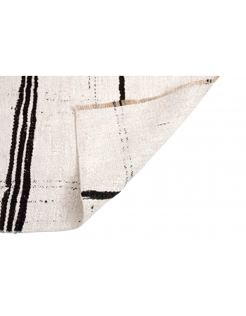 Mini Vintage Hemp Kilim Rug - 1`10″ x 2`6″