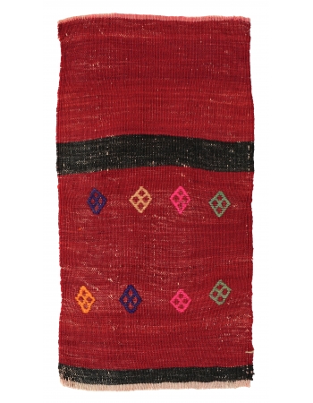 Red Vintage Mini Kilim Rug - 1`5″ x 2`8″