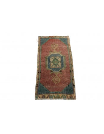 Vintage Mini Wool Rug - 1`5″ x 2`11″