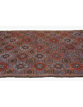 Embroidered Vintage Kilim Rug - 5`7″ x 10`6″