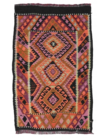 Vintage Mini Kilim Rug - 1`10″ x 2`9″